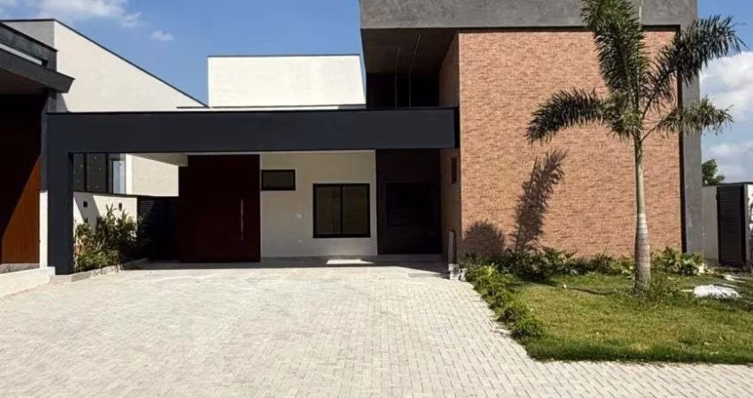 Casa alto padrão à venda no Condomínio Alphaville Castelo em Portal do Éden em Itu - SP