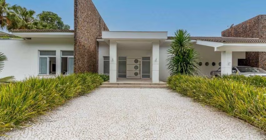 Casa à venda no Condominio Marina no Balneario Praia do Perequê em Guarujá - SP.