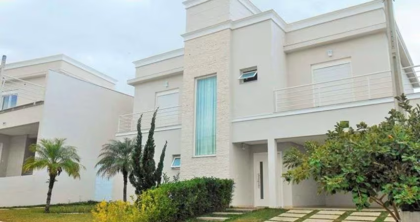 Casa de condomínio para venda tem 257 metros quadrados com 4 quartos