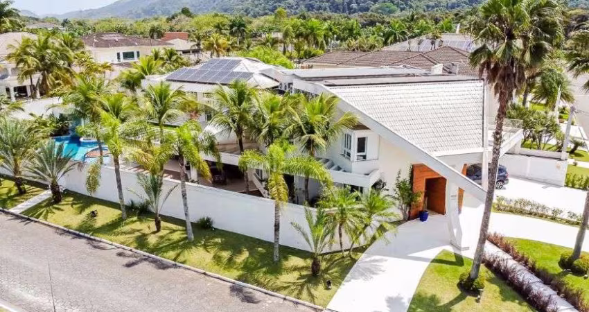 Casa alto padrão no Condomínio Jardim Acapulco em Guarujá - SP
