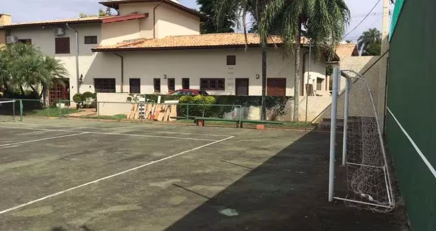 Casa comercial à venda no Parque Taquaral em Campinas-SP.