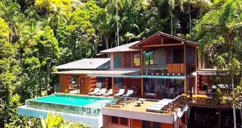 Casa de condomínio para venda em Guarujá - SP.