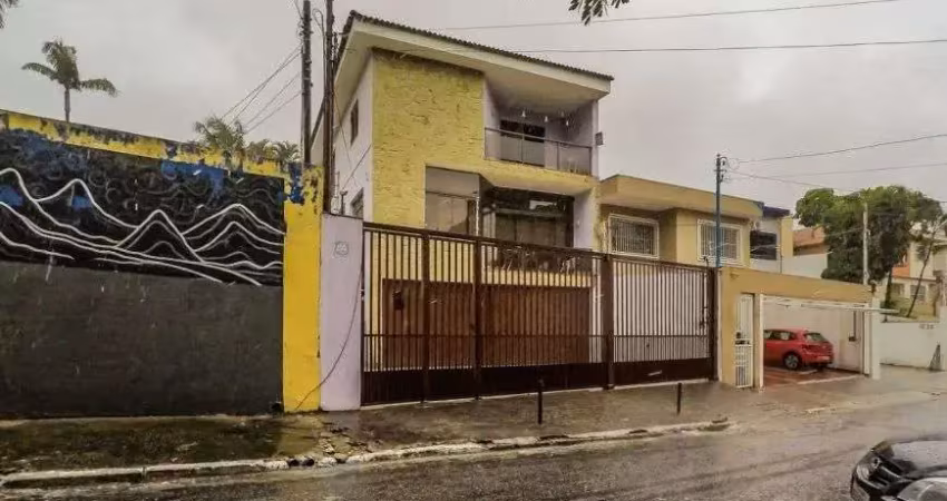 Casa com 4 quartos à venda na Rua Macarani, 11, Bosque da Saúde, São Paulo