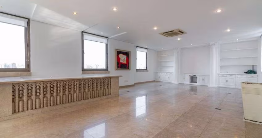 Duplex para venda tem 403 metros quadrados com 6 quartos em Indianópolis - São Paulo - SP