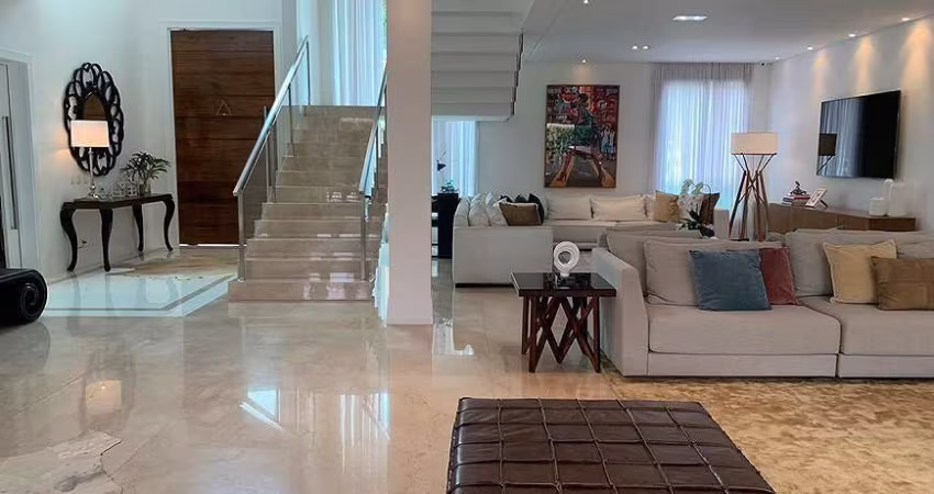 Casa de condomínio à venda e locação em Barueri - SP.
