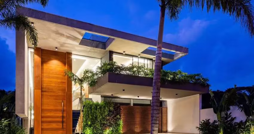Casa Alto Luxo à Venda em Condomínio Riviera de São Lourenço/ Bertioga – São Paulo.