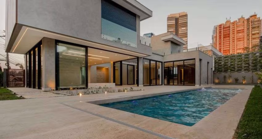 Casa sobrado alto padrão à venda no Alphaville Residencial 2 em Barueri - SP