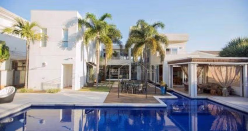 Casa de condomínio à venda em Campinas - SP.