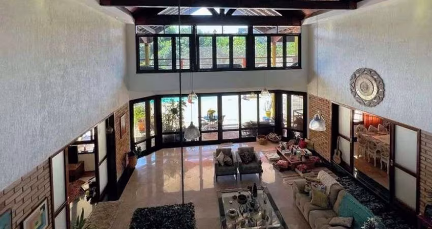 Mansão à venda no Condomínio Jardim Mediterrâneo na Granja Viana em Cotia - SP