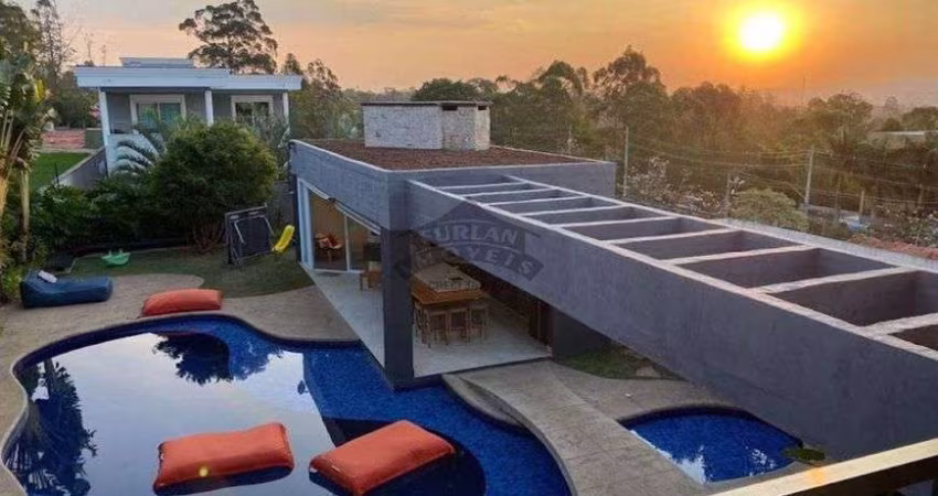 Casa de alto padrão à venda no Condomínio Vintage em Cotia - SP.