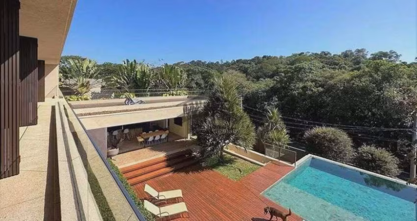Casa à venda no Condomínio São Fernando Golf Clube - no bairro Granja Viana - Cotia - SP