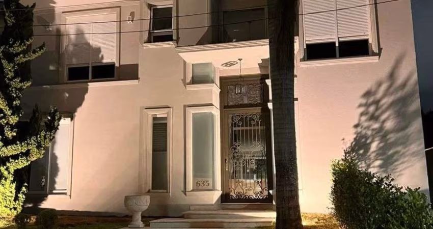 Casa alto padrão à venda no condomínio Alphaville Residencial 2 em Jardim Paulista em Barueri - SP