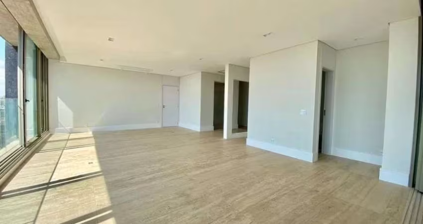 Apartamento para venda tem 257 metros quadrados com 3 quartos em Cambuí - Campinas - SP