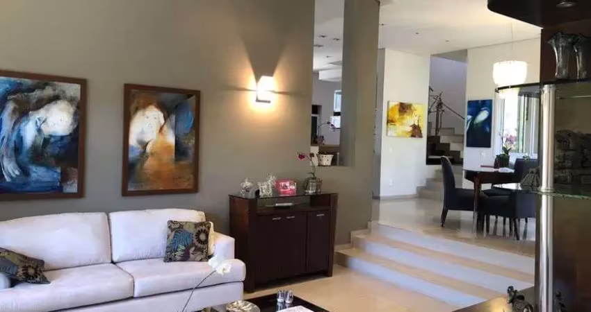 Casa de condomínio à venda em Campinas - SP.