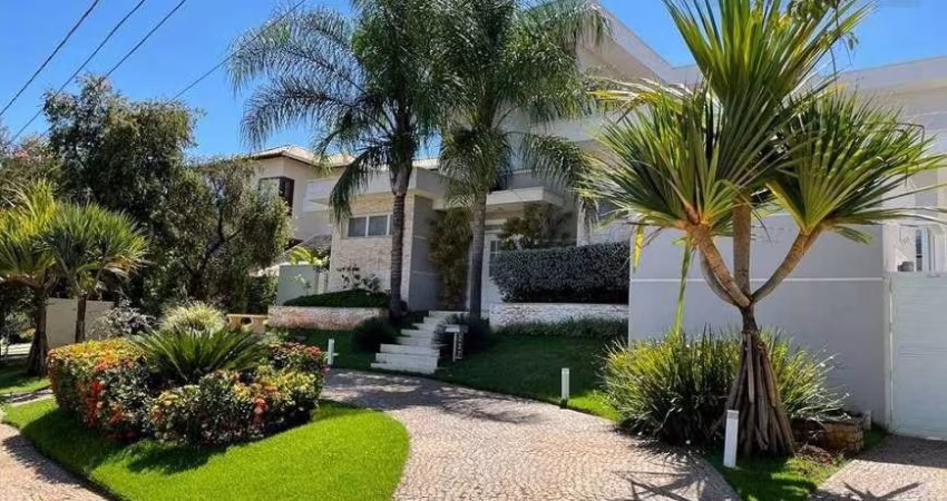 Casa sobrado com piscina à venda no Alphaville Dom Pedro em Campinas - SP