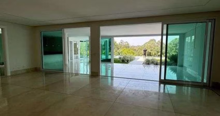 Casa sobrado à venda no Condomínio Residencial Tamboré II em Santana de Parnaíba - SP