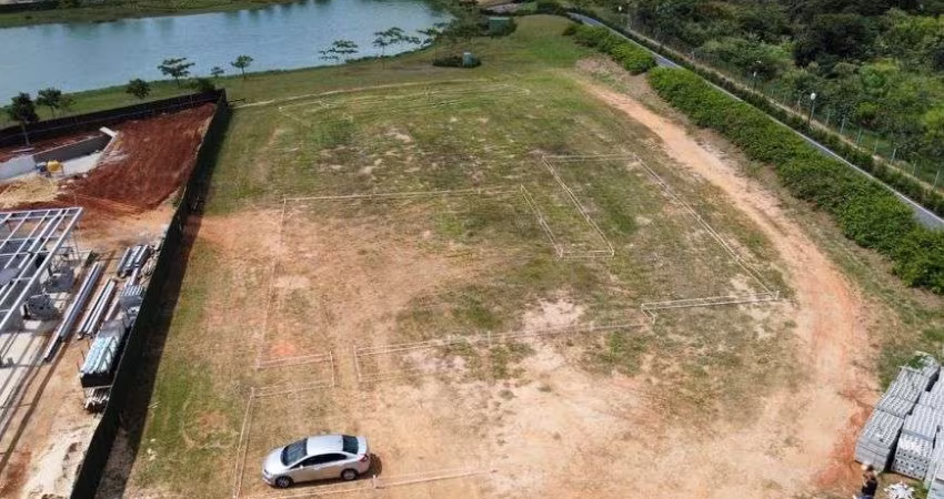 Terreno à venda no Condomínio Fazenda Boa Vista em Porto Feliz - SP.