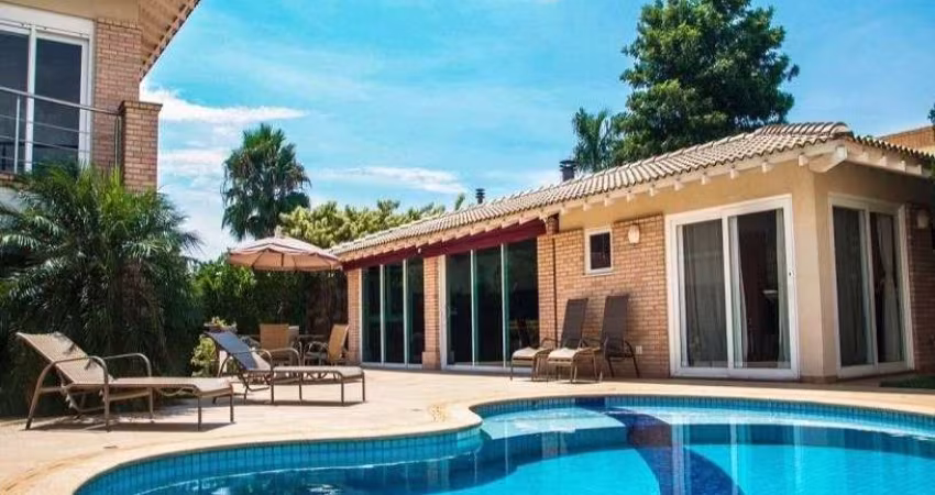 Casa térrea alto padrão à venda no Condomínio Alphaville Campinas - SP.