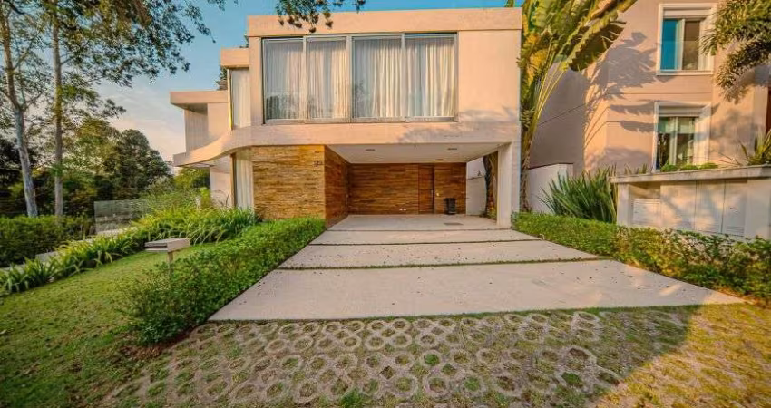 Casa alto padrão de aluguel no Residencial Itahyê em Santana do Parnaíba - SP