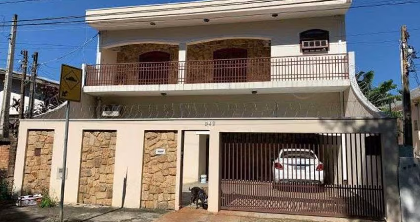 Casa para venda com 297 metros quadrados com 4 quartos em Jardim Flamboyant - Campinas - SP