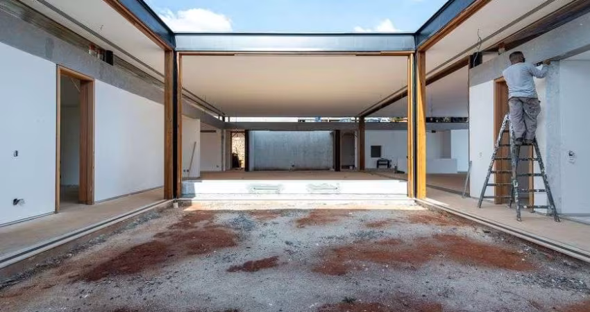 Casa alto padrâo à venda no Condomínio Quinta da Baroneza em Bragança Paulista - SP.