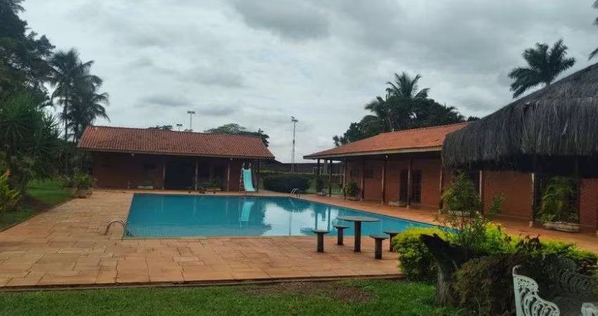 Fazenda/Sítio/Chácara para venda tem 700 metros quadrados com 2 quartos