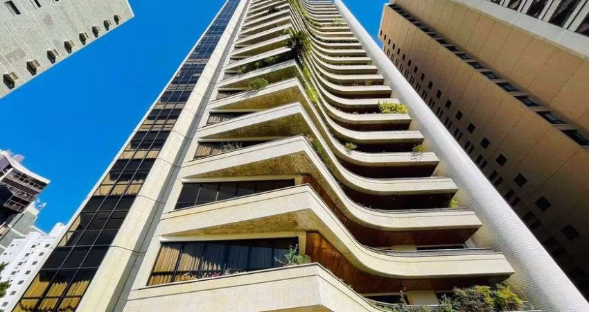 Apartamento à venda e locação no Condomínio Edifício Saint Peters no Cambuí em Campinas - SP.