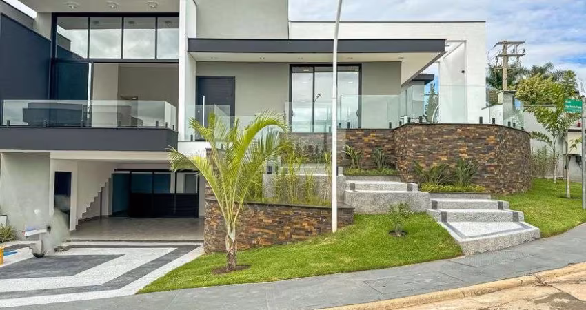 Casa à Venda no Condomínio Residencial Maria Dulce em Indaiatuba - SP