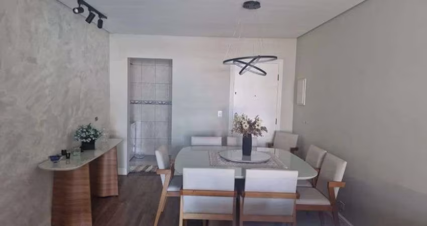Apartamento à venda no Condomínio Talismã 1 no Canto do Forte em Praia Grande - SP