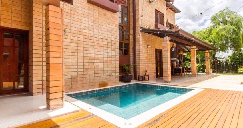 Casa estilo praia à venda no Condomínio Alphaville 9 em Santana de Parnaíba - SP