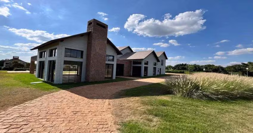 Casa Stone House à Venda no Condomínio Fazenda Boa Vista em Porto Feliz - SP