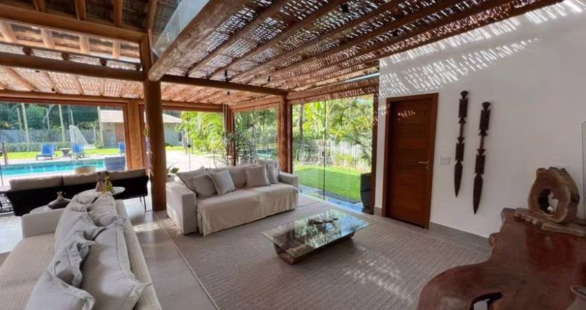 Casa de alto padrão à venda no Condomínio Altos de Trancoso em Trancoso, Bahia.