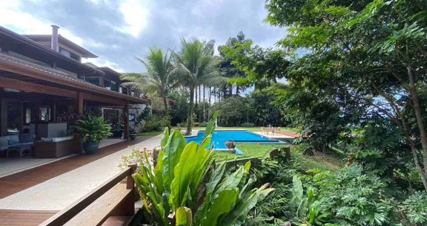 Casa à venda no Condomínio Praia Brava - Ubatuba/SP.