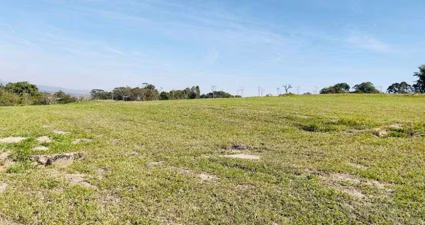 Terreno alto padrão à venda no Condominio Village Boa Vista em Porto Feliz - SP.