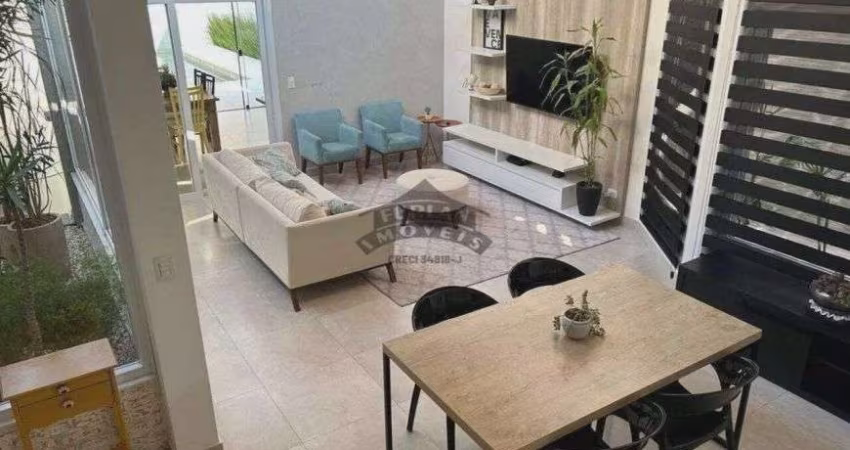 Casa Térrea alto padrão à venda no Condomínio Reserve Santa Maria em Jandira - SP