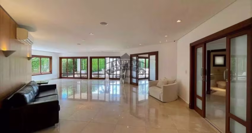 Casa Sobrado alto padrão à venda no Condomínio São Paulo II no São Paulo II em Cotia - SP