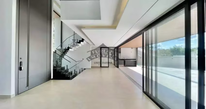 Casa Sobrado alto padrão à venda no Condomínio São Paulo II em São Paulo II em Cotia - SP