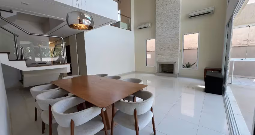 Casa alto padrão à venda no condomínio Campos do Conde em Tamboré em Santana de Parnaíba - SP