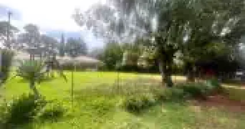 Terreno à venda no condomínio lago azul golfe clube em araçoiaba da serra - sp