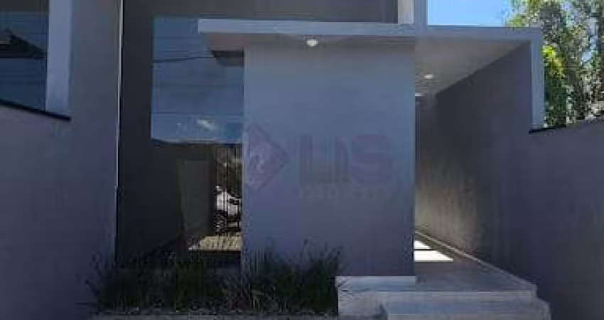 Casa à venda 2 Quartos, 1 Suite, 1 Vaga, Balneário dos Golfinhos, Caraguatatuba - SP