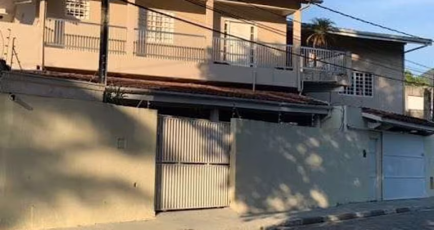 Casa à venda 5 Quartos, 2 Suites, 3 Vagas, Martim de Sá, Caraguatatuba - SP