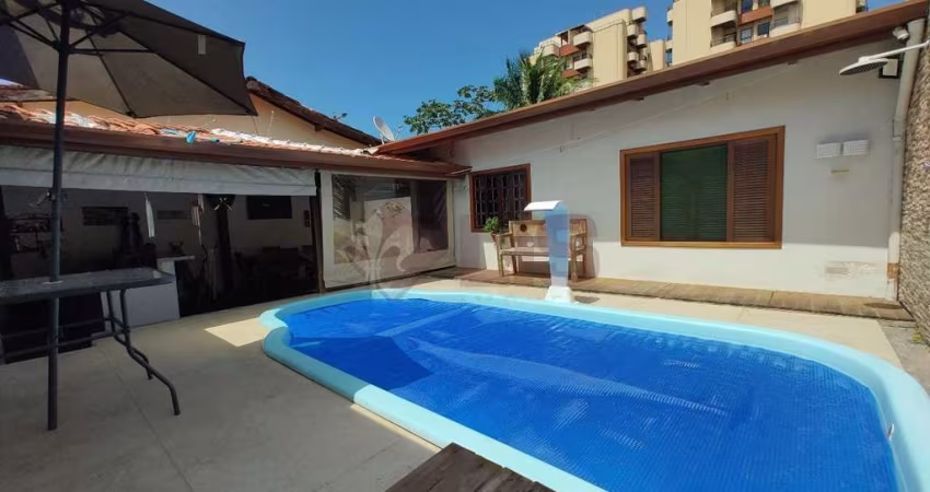 Casa à venda 4 Quartos, 1 Suite, 5 Vagas, 223.34M², Martim de Sá, Caraguatatuba - SP