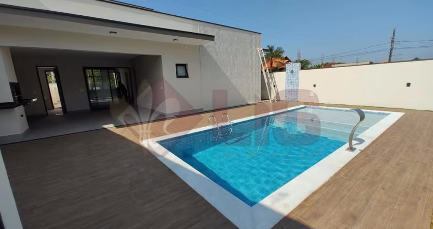 Casa à venda 4 Quartos, 3 Suites, 4 Vagas, 223M², Mar Verde, Caraguatatuba - SP