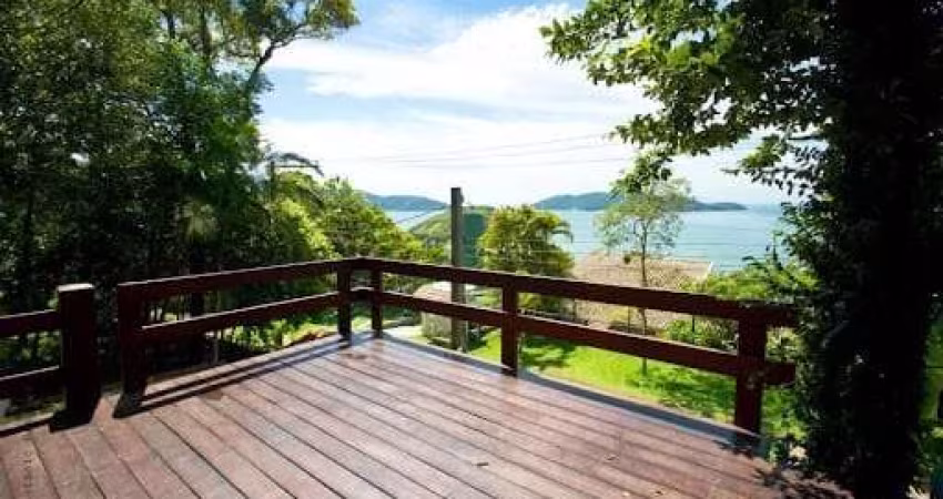 Casa à venda 4 Quartos, 2 Suites, 5 Vagas, 490M², Cocanha, Caraguatatuba - SP