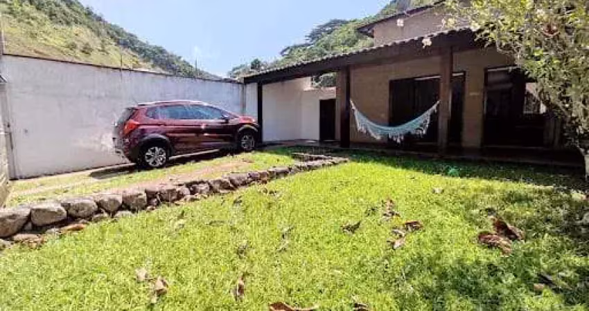 Casa à venda 4 Quartos, 1 Suite, 3 Vagas, 139M², Cocanha, Caraguatatuba - SP