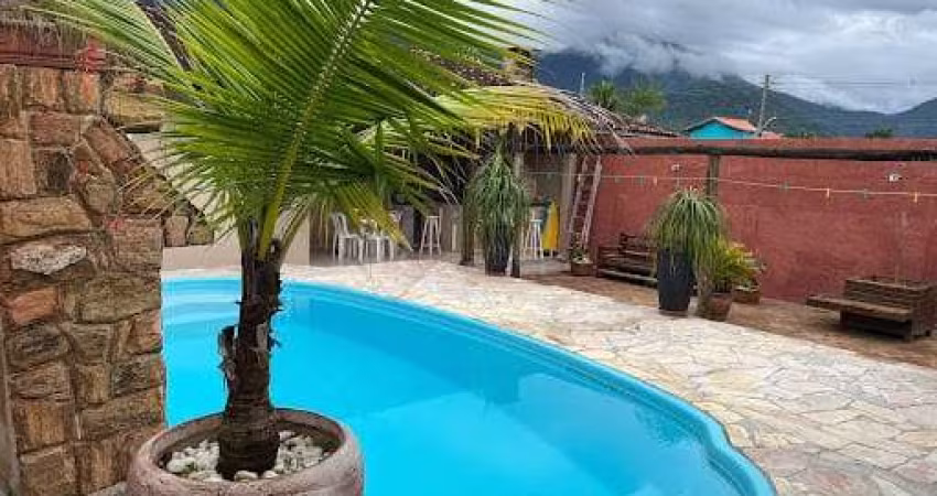 Casa à venda 4 Quartos, 1 Suite, 4 Vagas, 256M², Massaguaçu, Caraguatatuba - SP