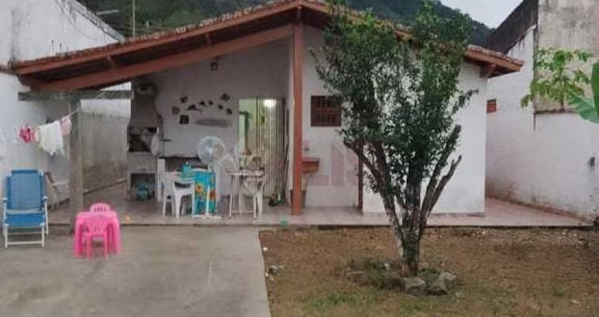 Casa à venda 2 Quartos, 2 Vagas, Sumaré, Caraguatatuba - SP