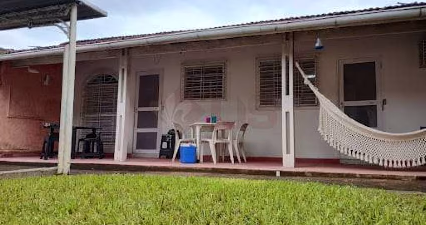 Casa à venda 1 Quarto, 4 Vagas, Sumaré, Caraguatatuba - SP