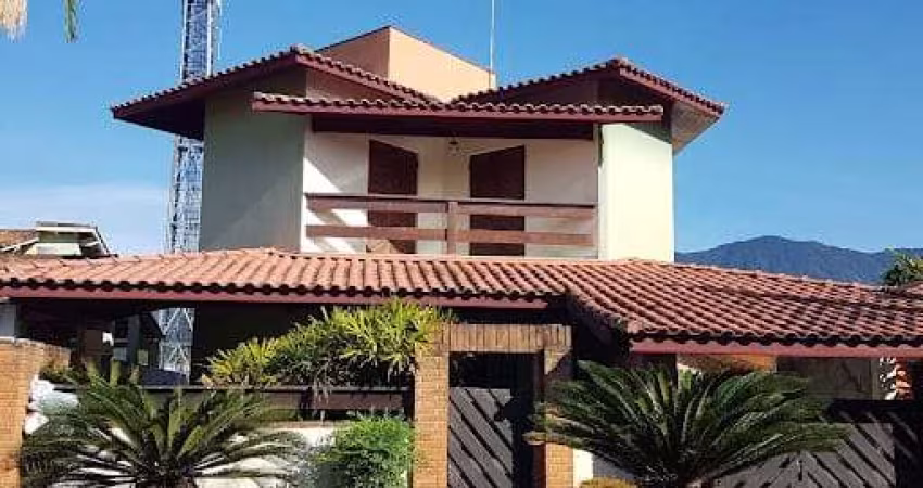 Casa à venda 5 Quartos, 2 Suites, 3 Vagas, 230M², Capricórnio I, Caraguatatuba - SP