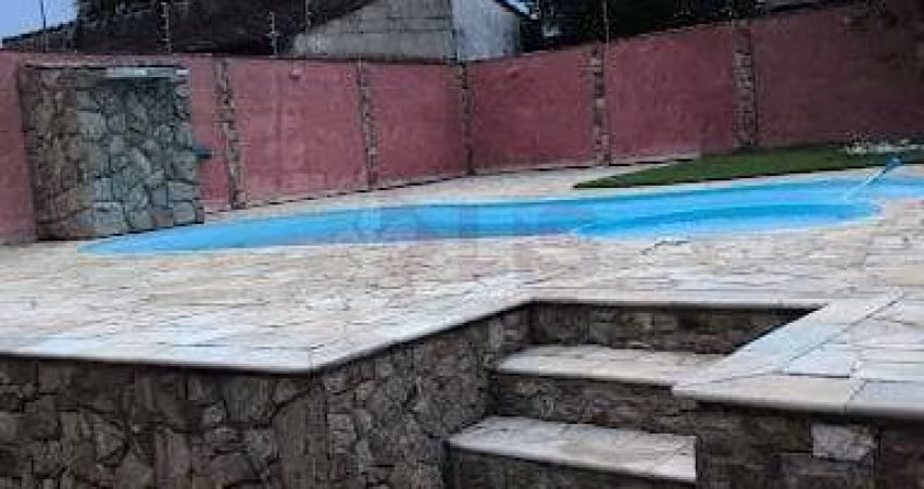 Casa à venda 3 Quartos, 2 Suites, 5 Vagas, 300M², Porto Novo, Caraguatatuba - SP